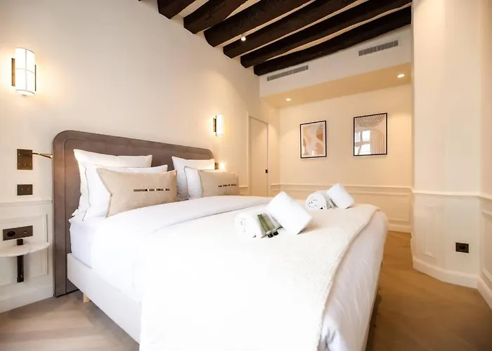 아파트 Luxury One Bedroom Flat Near Le Louvre I 파리